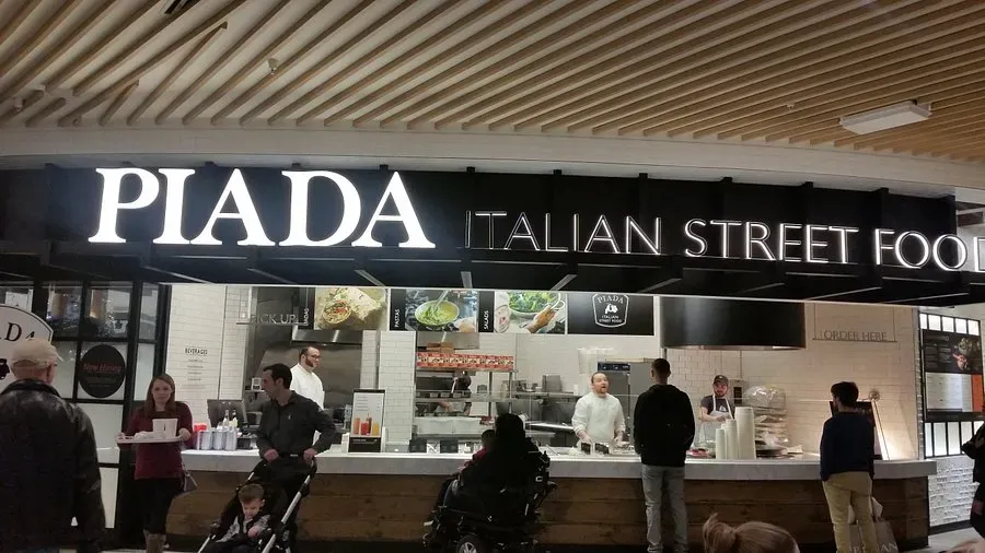 Making It Yours: Customization and Fresh Ingredients at Piada MOA