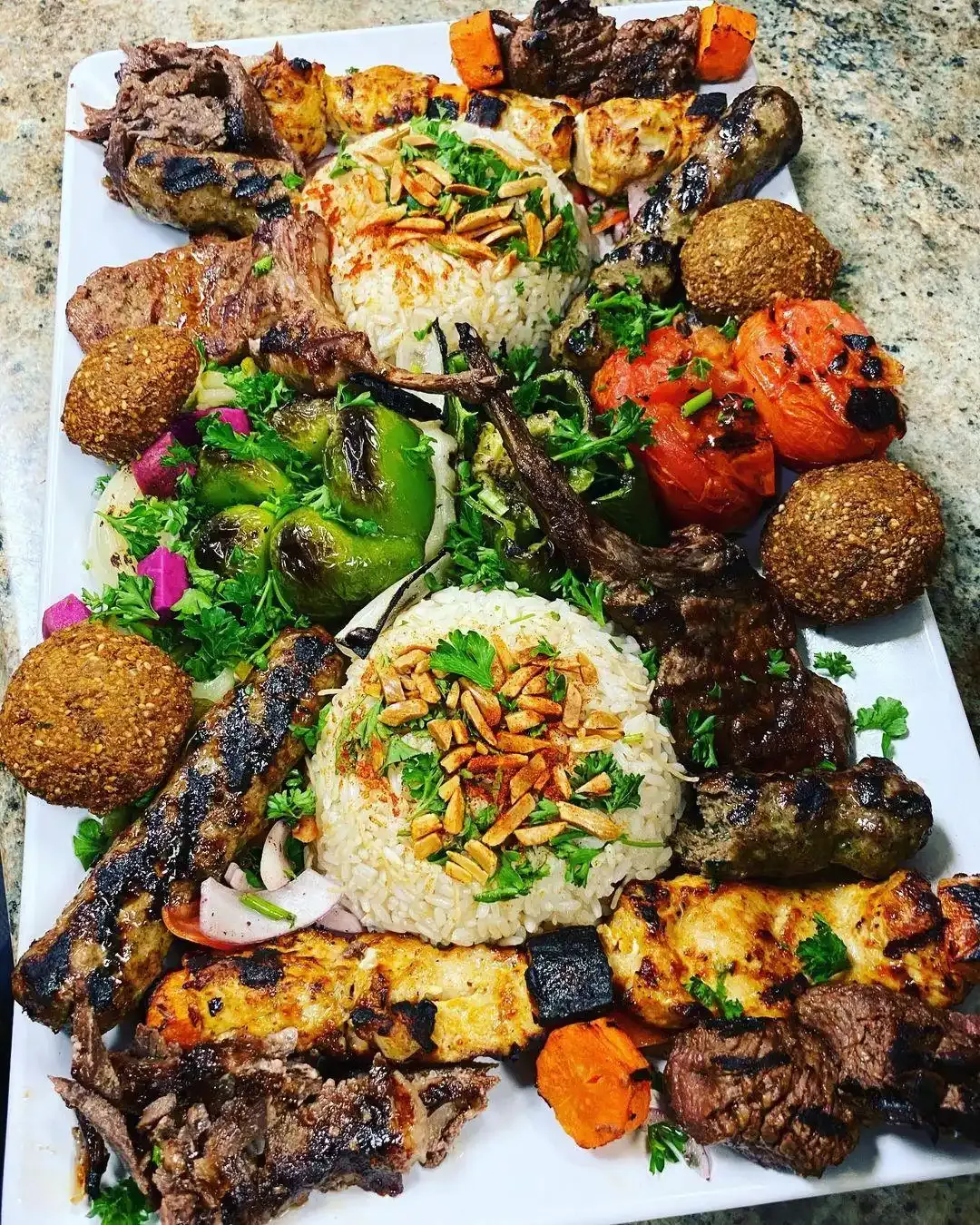 Why Choose Le Kabob for Mediterranean Food on 28th Street Grand Rapids?